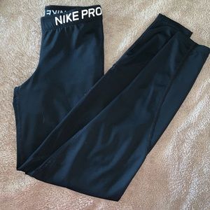 Black nike pro